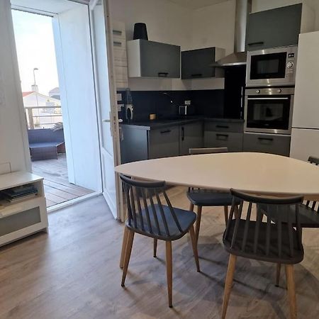 Superbe Appartement Renove A Neuf Centre Bourg Brem Sur Mer Dış mekan fotoğraf