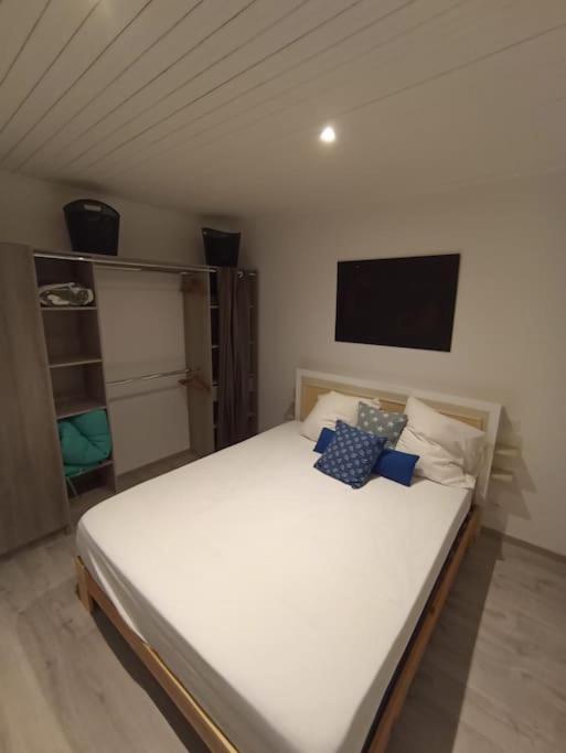 Superbe Appartement Renove A Neuf Centre Bourg Brem Sur Mer Dış mekan fotoğraf